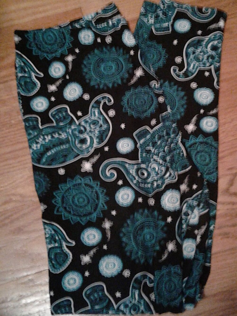 "Jade Elephants" LNC Womens Full Length Buttery Soft Leggings Size 3x-5x
